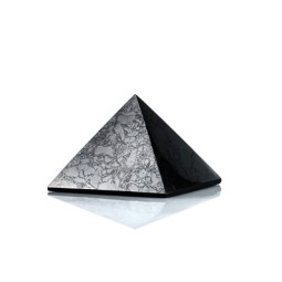 Шунгитовая пирамида, 3см